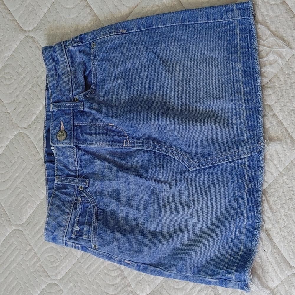 Old Navy jean skirt size 8 medium